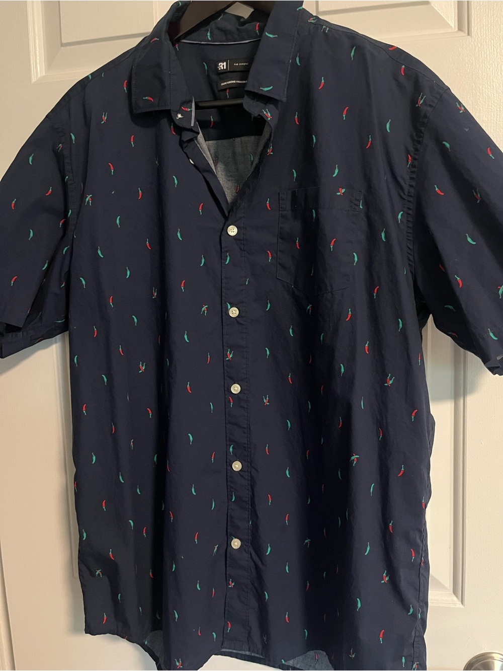 Le 31 Simons Navy ShortSleeve Buttoned Shirt with Red Chili Pepper Print Size XL